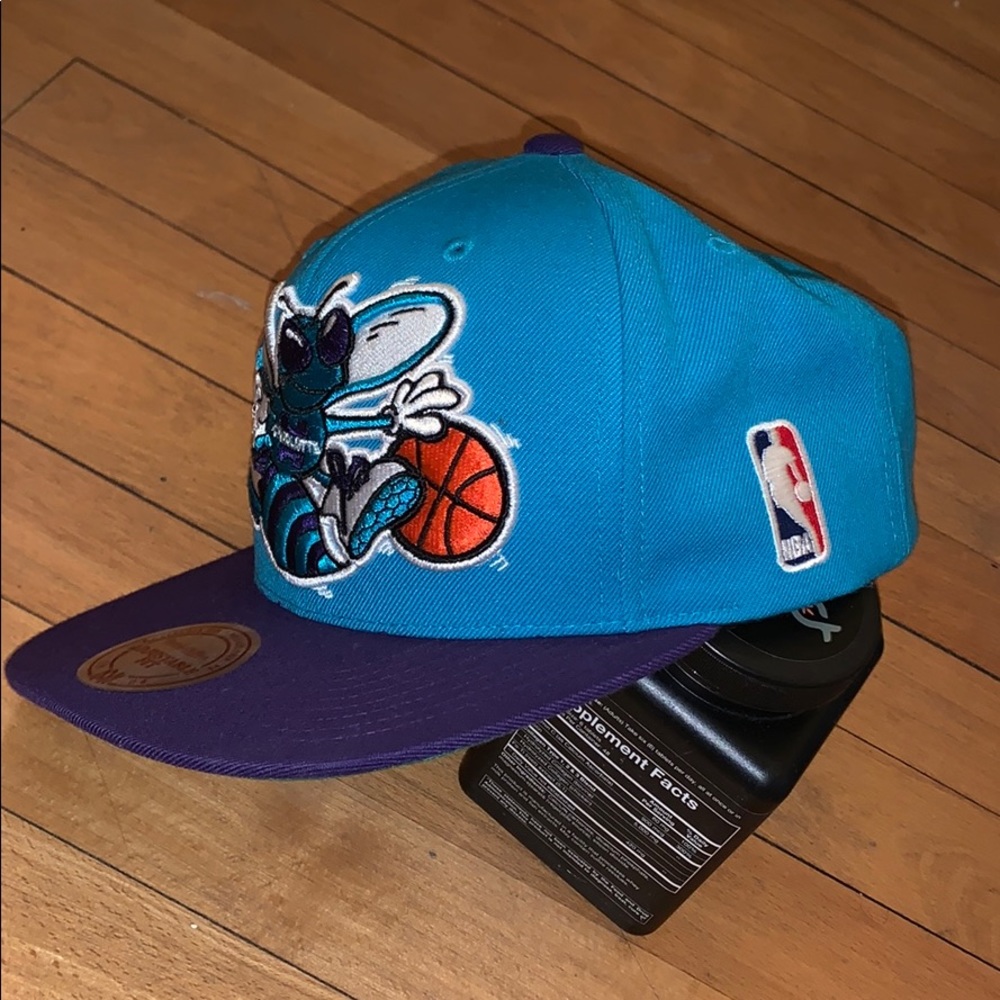 Throwback Hornets Snapback - image 2